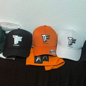 23. La Casquette de la Marque TF